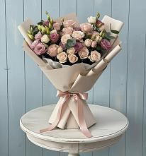 Букет цветов из:  Розы и Лизиантусы в Белом Яре Республики Хакасия