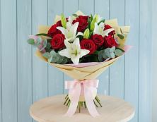 Букет цветов из:  Лилии и Розы в Белом Яре Республики Хакасия