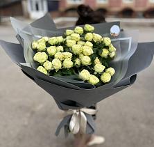 Букет Белые кустовые розы Солинеро в Белом Яре Республики Хакасия
