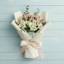 Букет цветов из:  Альстромерии в Белом Яре Республики Хакасия
