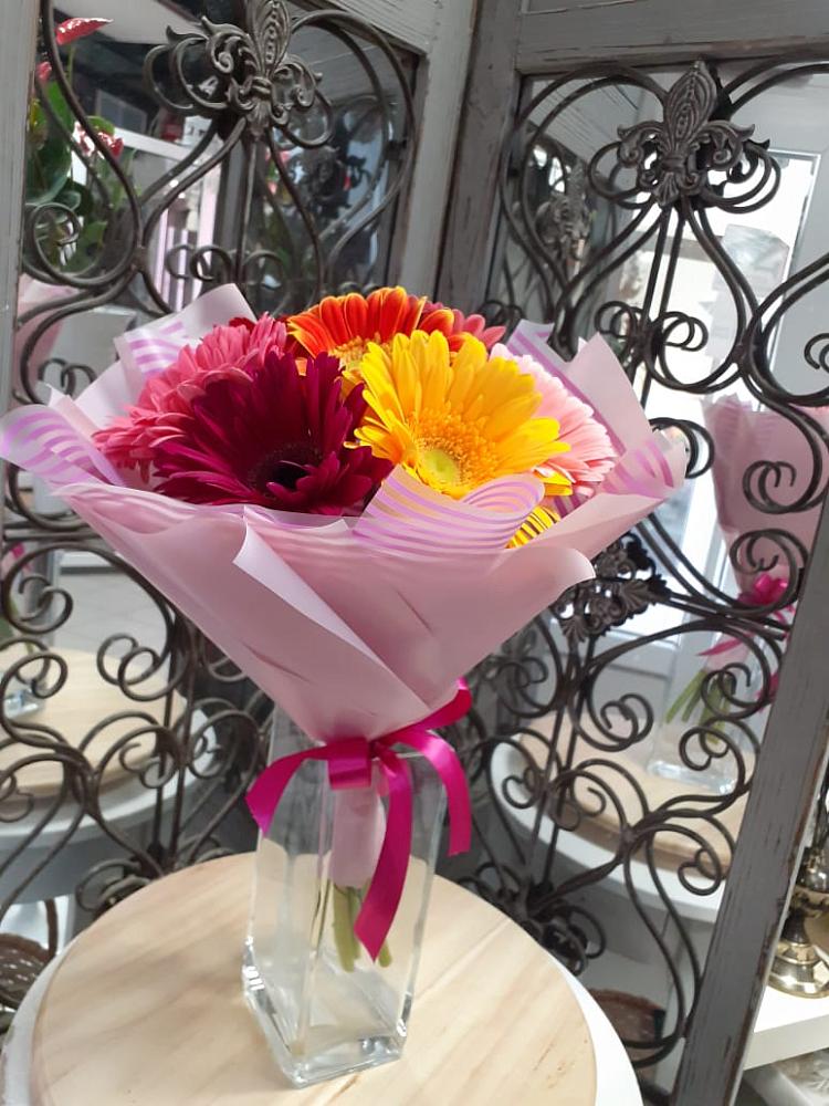 Букет цветов из: Герберы в Белом Яре Республики Хакасия