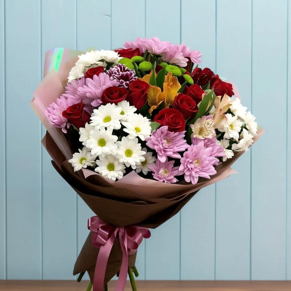 Букет цветов из: Розы, Хризантемы и Альстромерии в Белом Яре Республики Хакасия