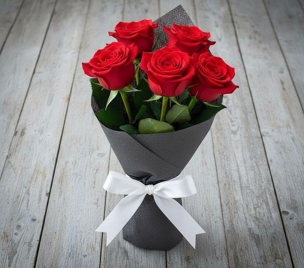 Букет 5 Красных роз Эдлесс Лав в Белом Яре Республики Хакасия